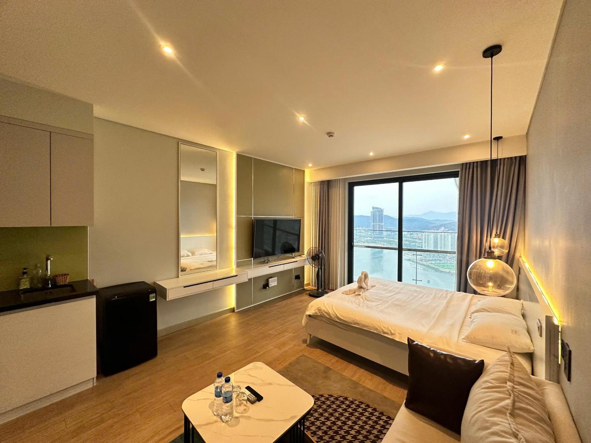 Comzy Ha Long Homestay Extérieur photo