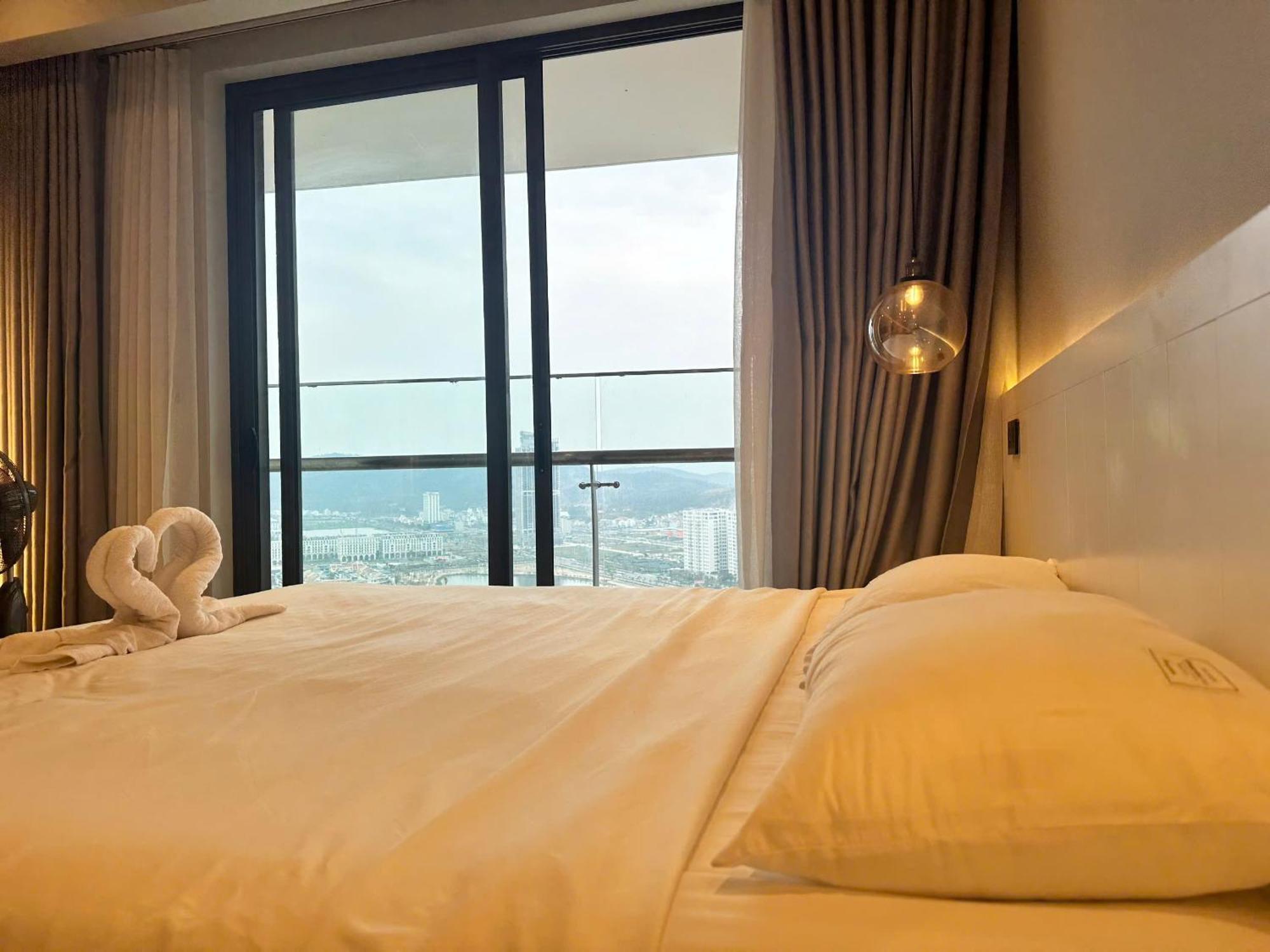 Comzy Ha Long Homestay Extérieur photo