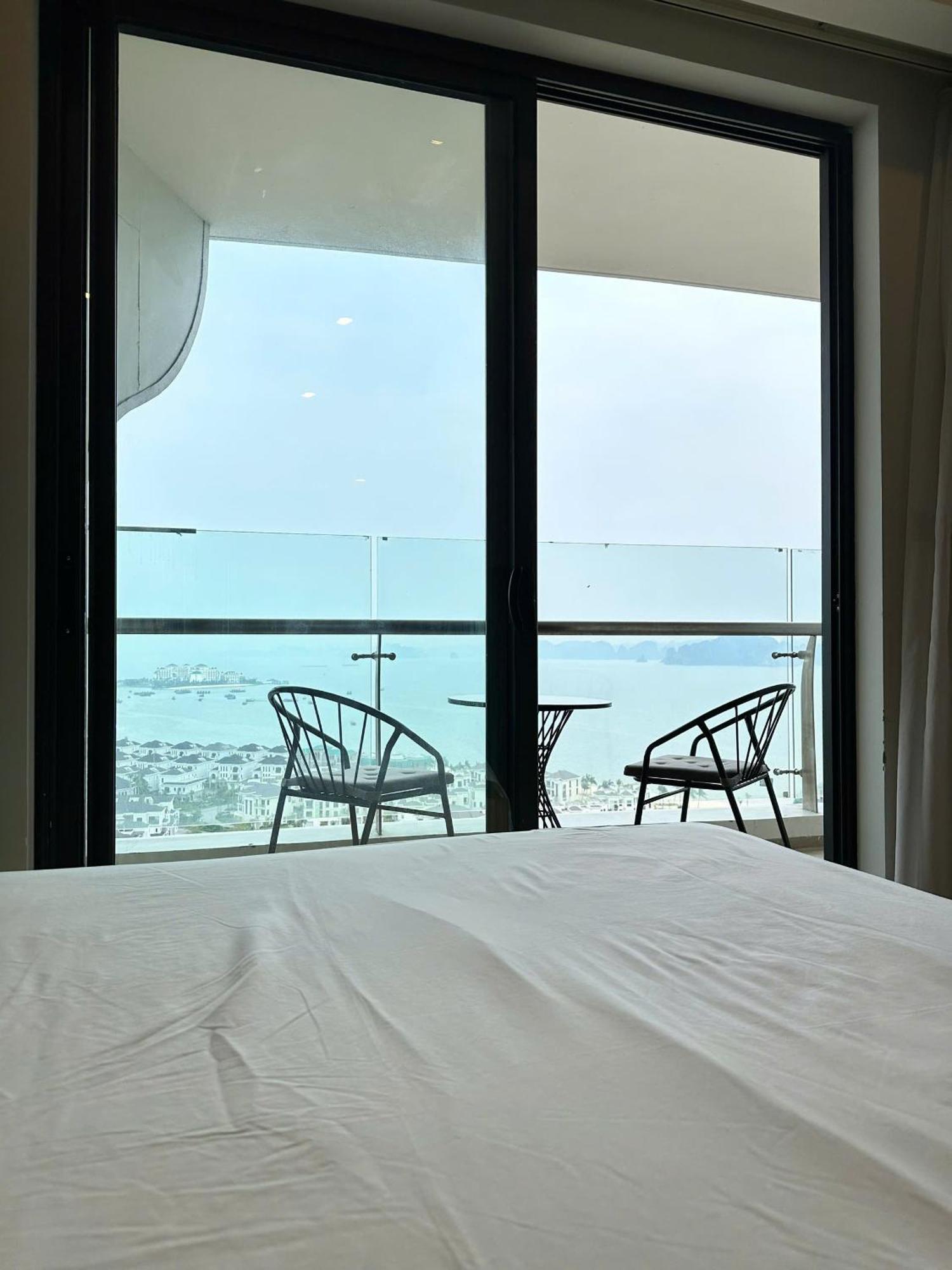 Comzy Ha Long Homestay Extérieur photo