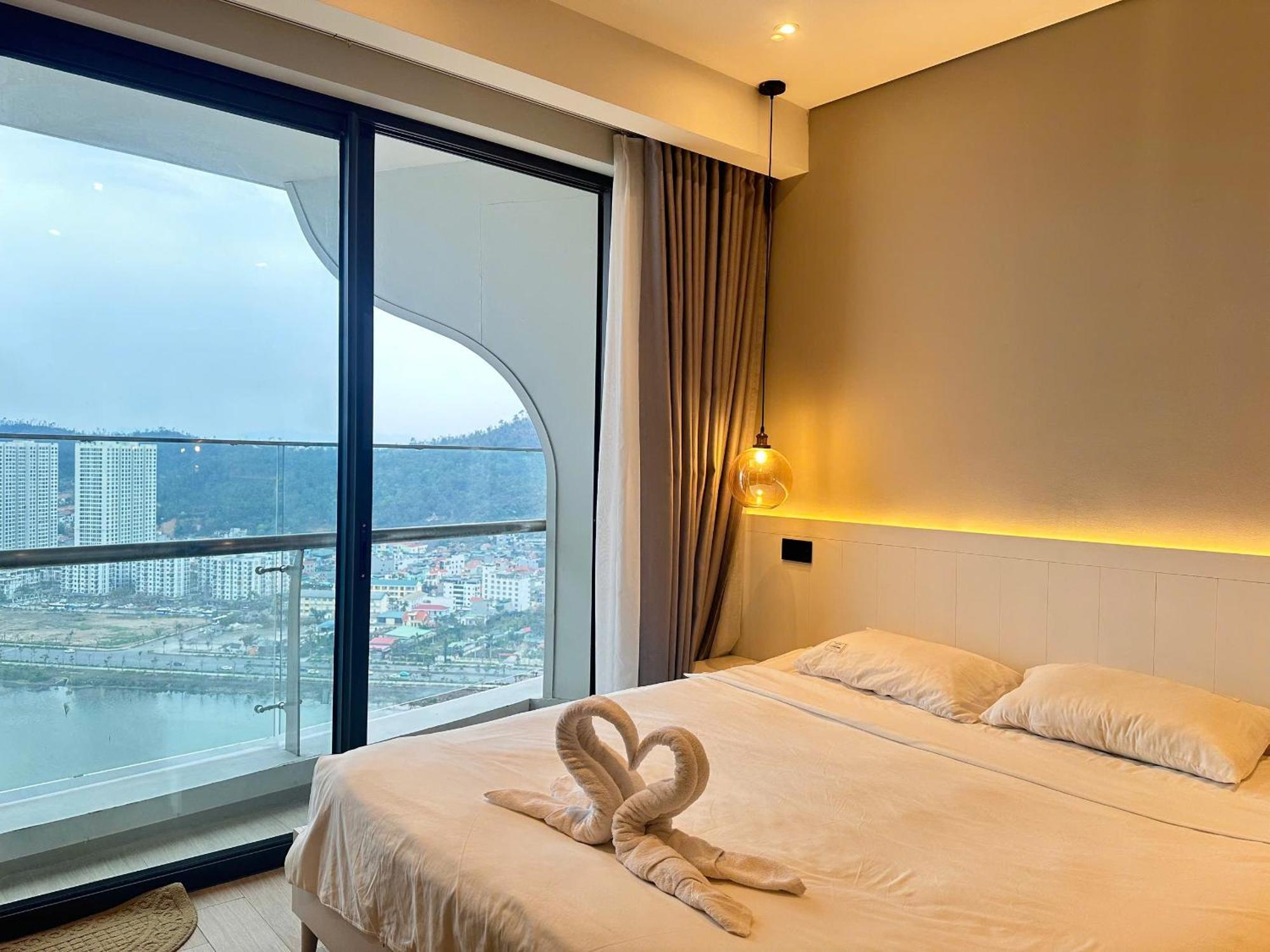 Comzy Ha Long Homestay Extérieur photo