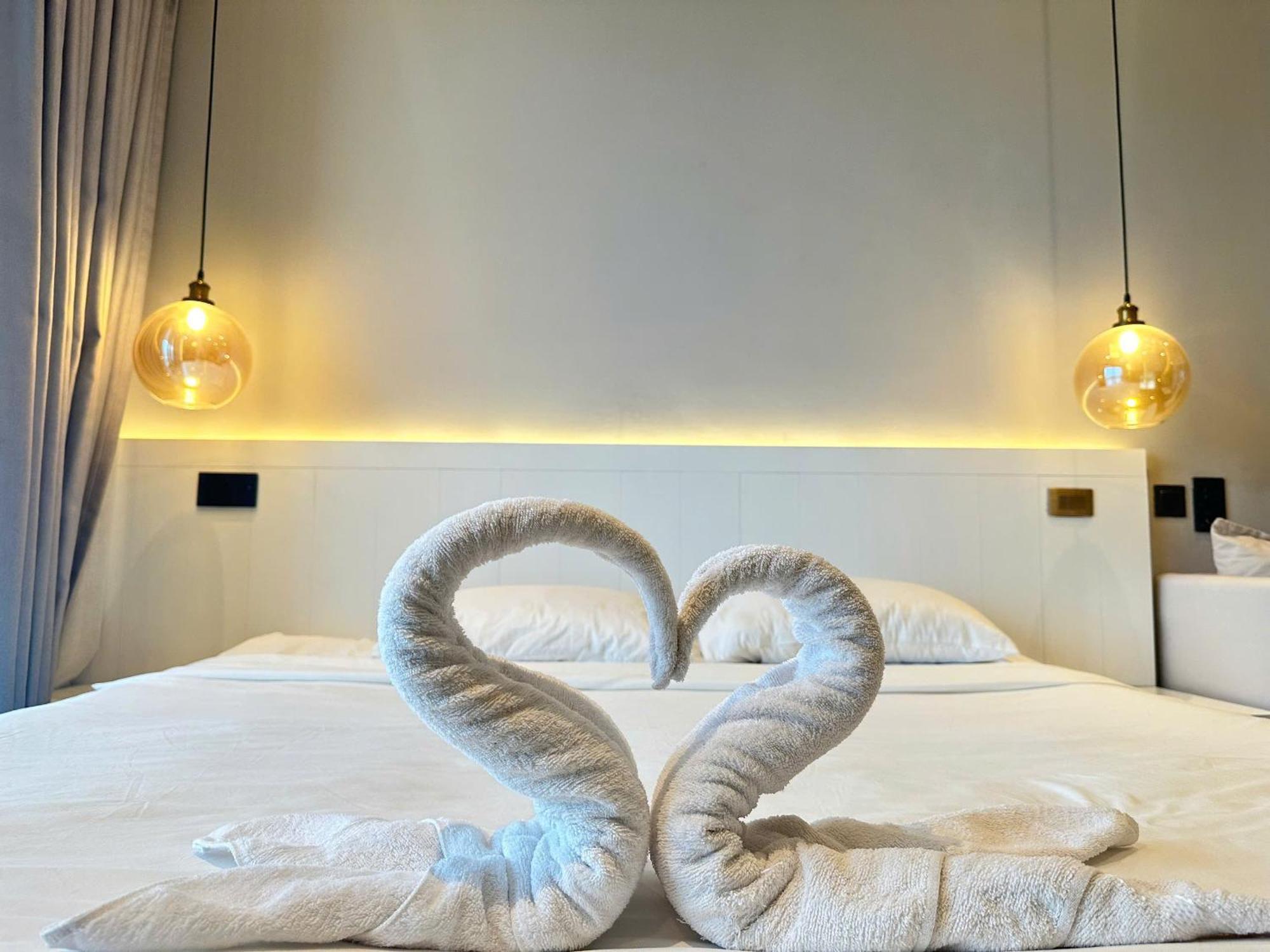 Comzy Ha Long Homestay Extérieur photo